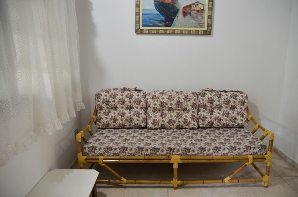 Condominio Higa Peruíbe Екстериор снимка